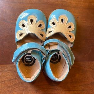 Livie and Luca Blue petal